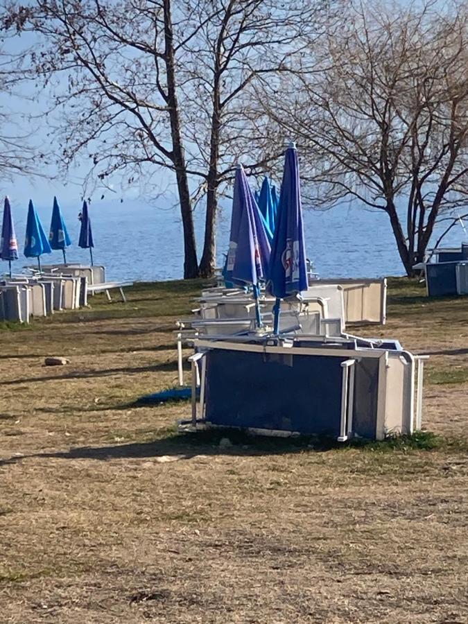 Casa Vacanza Sole Lago… Интра Екстериор снимка